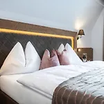 Wohlfuehlhotel Innertalerhof Отель 4*