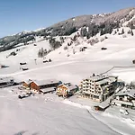 Отель Wohlfuehlhotel Innertalerhof Герлос