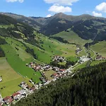 Отель Wohlfuehlhotel Innertalerhof Герлос